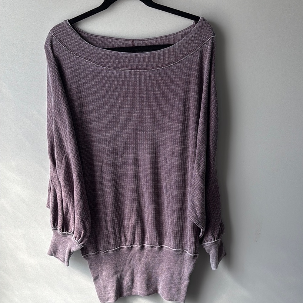 We the Free Willow light weight Dolman long sleeve Women's Purple top.  Medium